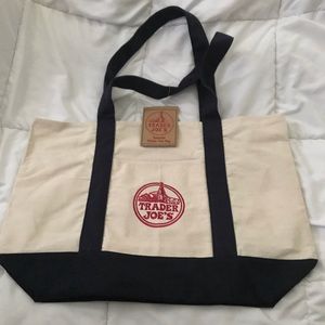 Trader Joe's Bags - NWT 1 Trader Joe's Reusable Canvas ♻️Eco Tote Bag Trader Joe's Bags - NWT 1 Trader Joe's Reusable Canvas ♻️Eco Tote Bag